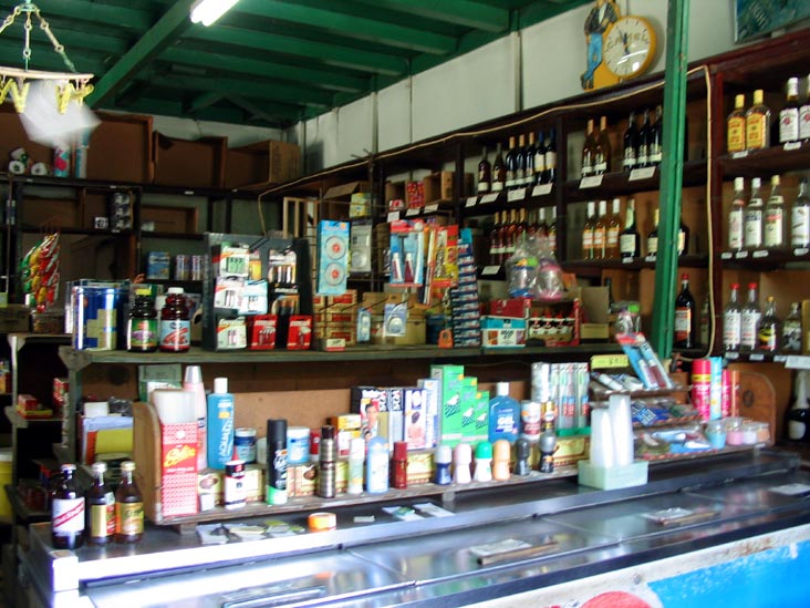 White Star, Veenzeppenfeldstraat 53, San Nicholas, Aruba