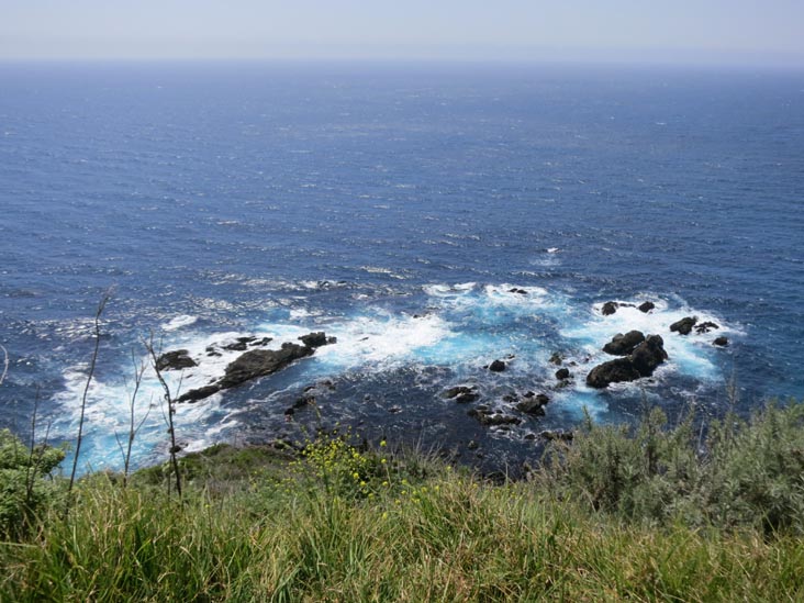 Overlook, 19 Miles South of Big Sur, Highway 1 Between Big Sur and Cambria, California, May 15, 2012