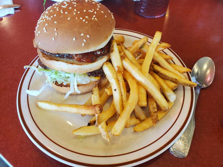 Burger, Bob's Big Boy, Burbank, California, August 3, 2025