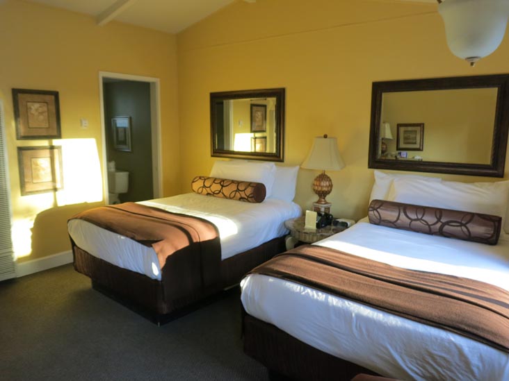 Room 417, Sea Breeze Inn & Lodge, 1100 Lighthouse Avenue, Pacific Grove, California