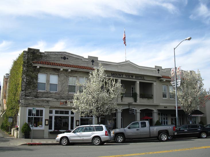 Mount View Hotel and Spa, 1457 Lincoln Avenue, Calistoga, California