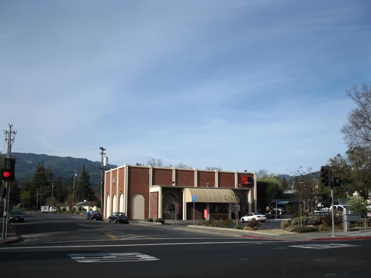 Wells Fargo Bank, 1107 Main Street, St. Helena, California
