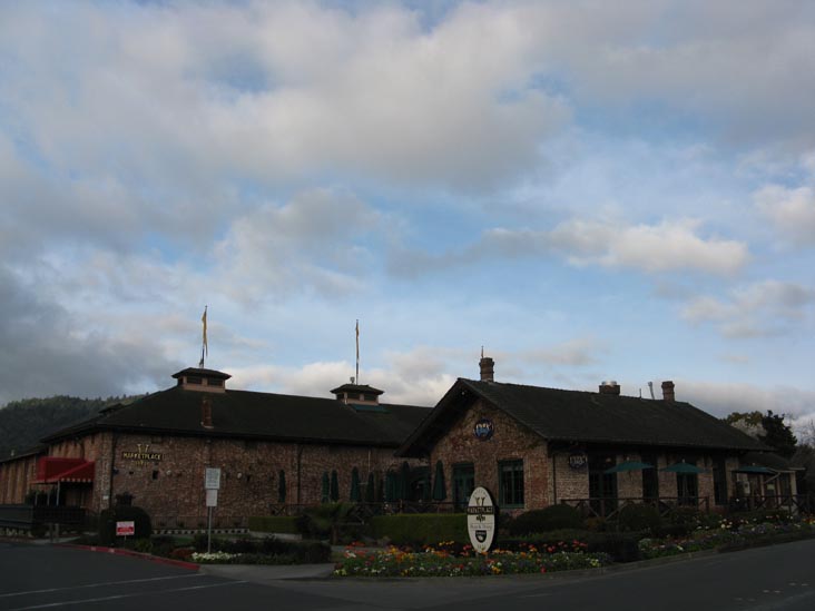 V Marketplace, 6525 Washington Street, Yountville, California