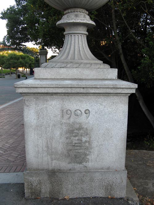 Sather Gate, University of California-Berkeley, Berkeley, California