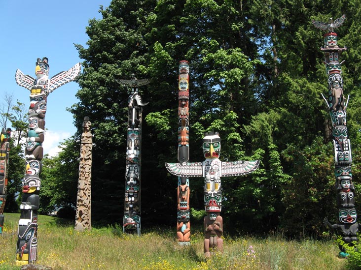 Totem Poles, Stanley Park, Vancouver, BC, Canada