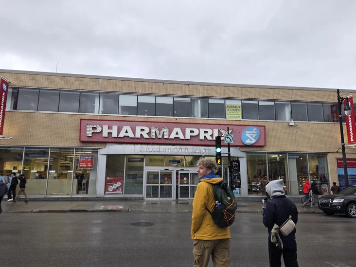 Pharmaprix, 3861 Boulevard Saint-Laurent, Montr&eacute;al, Canada, April 5, 2026