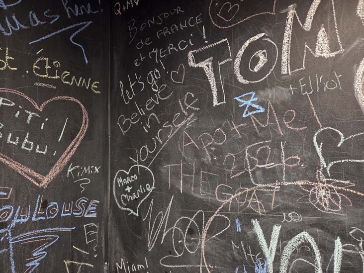 Bathroom Chalkboard, Caribou Gourmand, Montr&eacute;al, Canada, April 4, 2026