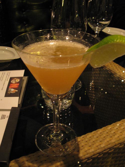Cocktail, DNA, 355, Rue Marguerite d'Youville, Vieux Montréal, Montréal, Québec, Canada