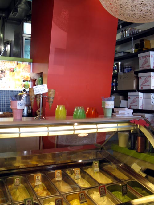 Havre-aux-Glaces, Marché Jean-Talon, 7070 Avenue Henri Julien, Montréal, Québec, Canada