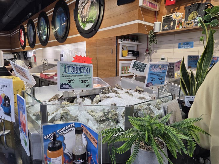 La Bo&icirc;te aux Hu&icirc;tres, March&eacute; Jean-Talon, Montr&eacute;al, Canada, April 6, 2026