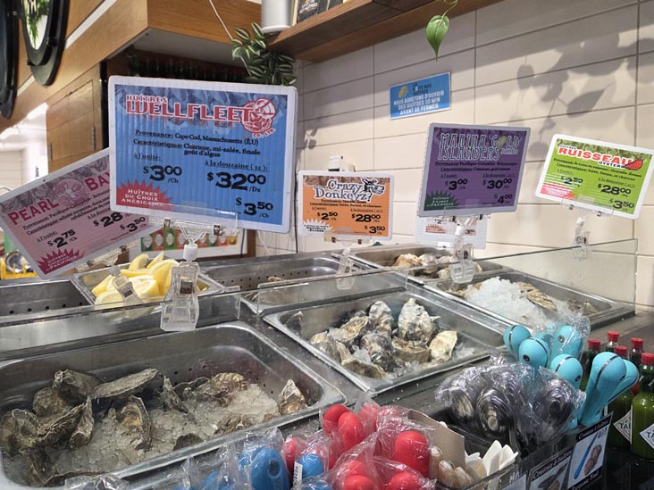 La Bo&icirc;te aux Hu&icirc;tres, March&eacute; Jean-Talon, Montr&eacute;al, Canada, April 6, 2026