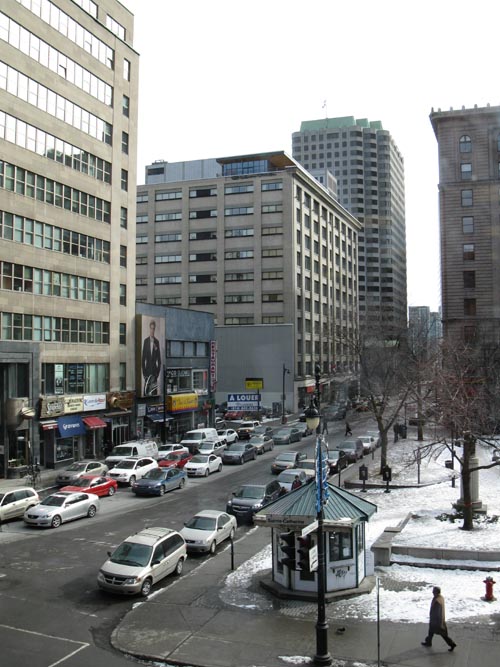View Of Place Phillips From The Bay/La Baie, 585, Rue Sainte-Catherine Ouest, Montréal, Québec, Canada