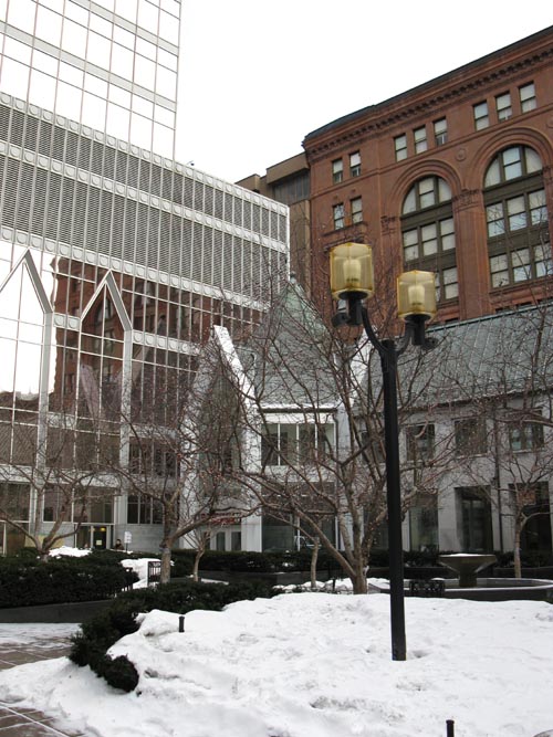 Wallenberg Square, Montréal, Québec, Canada