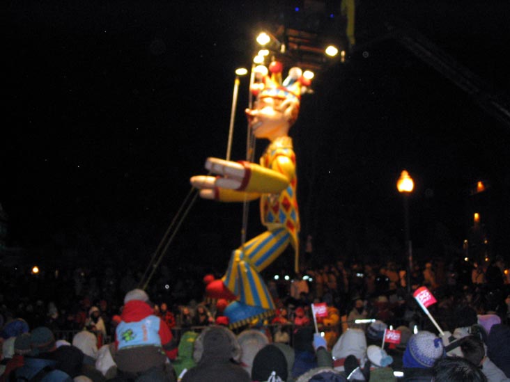 Night Parade, Grande Allée, Carnaval de Québec (Quebec Winter Carnival), Québec City, Canada, February 16, 2008, 9:21 p.m.