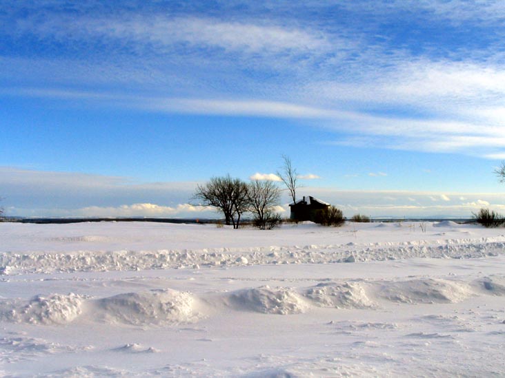 Sleigh Ride (Promenade en carriole), Place Desjardins, Carnaval de Québec (Quebec Winter Carnival), Québec City, Canada