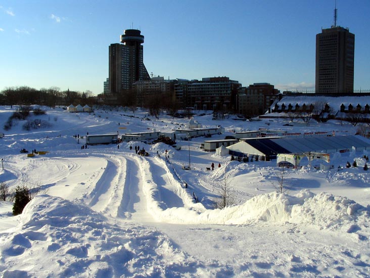 Snow Rafting (Rafting sur neige), Place Desjardins, Carnaval de Québec (Quebec Winter Carnival), Québec City, Canada