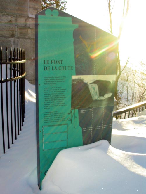 Le Pont de la Chute, Chute Montmorency (Montmorency Falls), Parc de la Chute Montmorency, Québec City, Canada