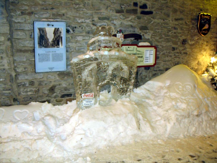 Ice Sculpture, Rue du Petit-Champlain, Quartier Petit Champlain, Québec City, Canada