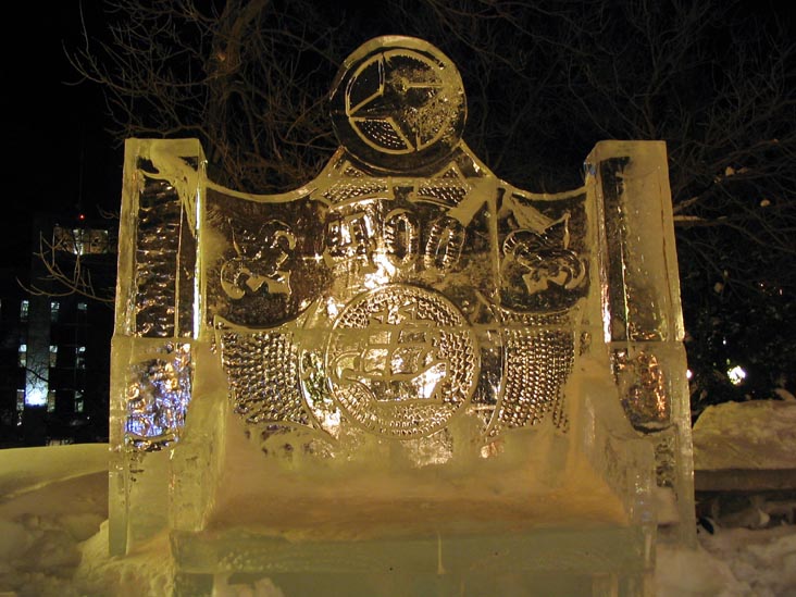 Ice Sculpture, Rue du Petit-Champlain, Quartier Petit Champlain, Québec City, Canada