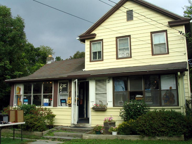 18 Rock City Road, Woodstock, New York