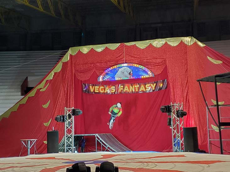 Circo Vegas Fantasy, Coliseo Mayor Rafael Cuartas Gaviria, Pereira, Colombia, July 17, 2022