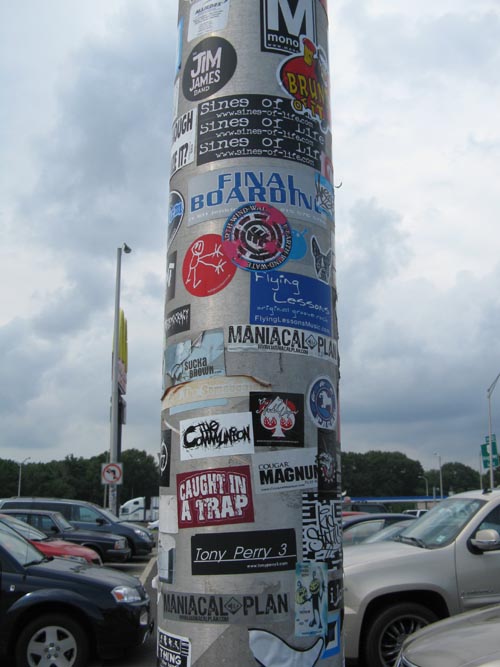 Interstate 95 Northbound Service Plaza, Fairfield, Connecticut, July 2, 2009
