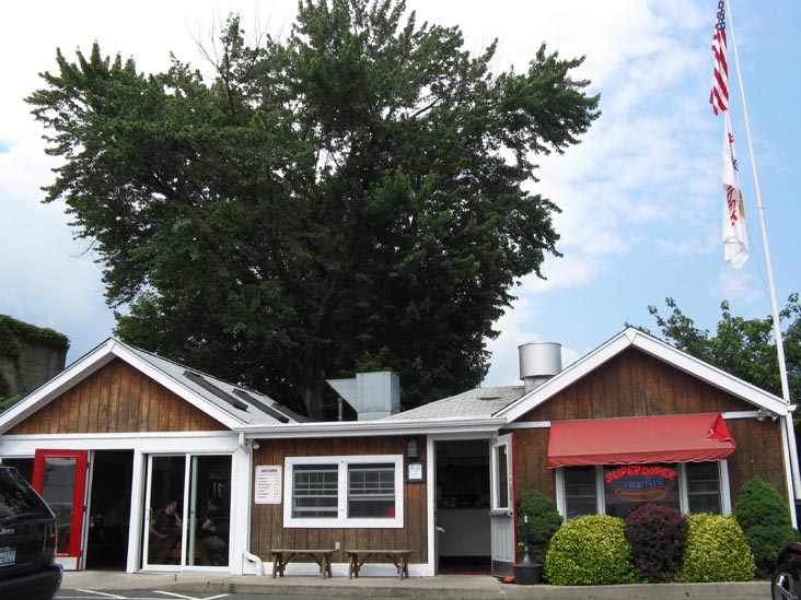 Super Duper Weenie, 306 Black Rock Turnpike, Fairfield, Connecticut