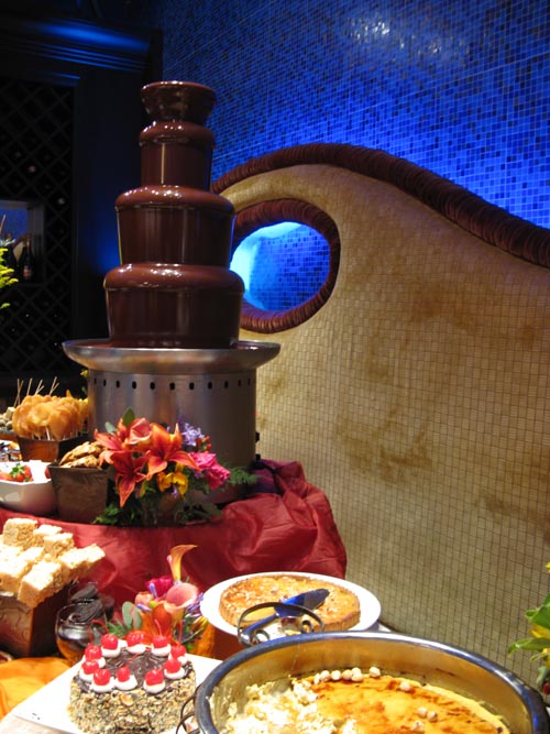 Chocolate Fountain, Desserts, Pompeii & Caesar Champagne Brunch, Mohegan Sun, Uncasville, Connecticut