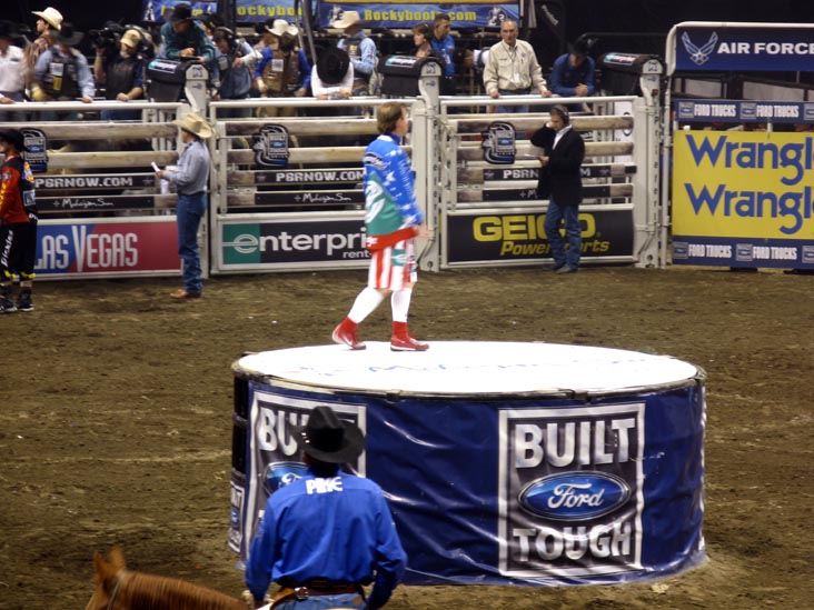 Flint Rasmussen, Professonial Bull Riding Built Ford Tough Series, Mohegan Sun Arena, Mohegan Sun, Uncasville, Connecticut, October 18, 2008