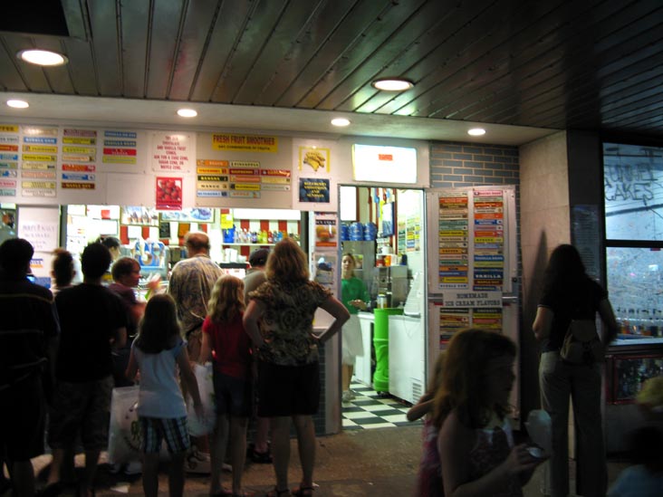The Ice Cream Store, 6 Rehoboth Avenue, Rehoboth Beach, Delaware
