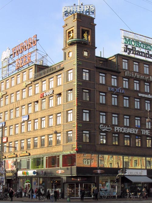 Thermometer, Rådhuspladsen (City Hall Square), Copenhagen, Denmark, November 16, 2007