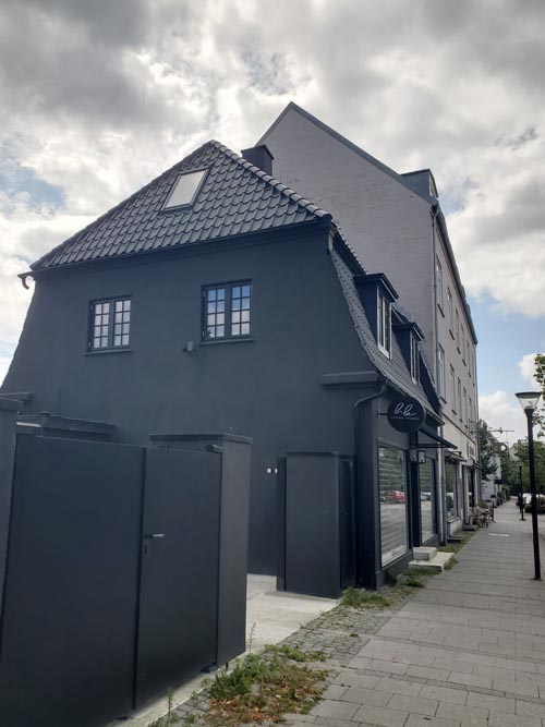 Vedb&aelig;k Stationsvej, Vedb&aelig;k, Denmark, July 26, 2025