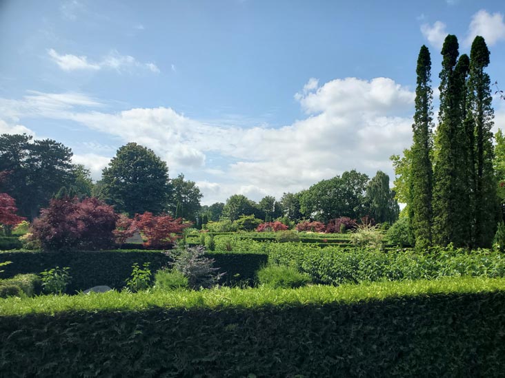 Cemetery, Vedbæk Kirke, Vedbæk, Denmark, July 26, 2025