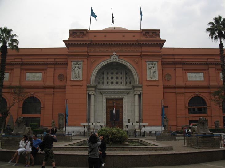Egyptian Museum, Midan Tahrir/Tahrir Square, Cairo, Egypt