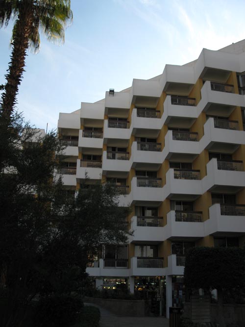 Pyramisa Isis Hotel & Suites Luxor, Khaled Ibn El Waild Street, Luxor, Egypt