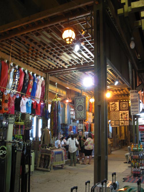 El-Souk Market, Luxor, Egypt