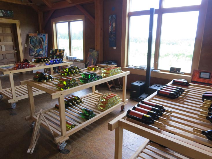 Shaw Vineyard, 3901 State Route 14, Himrod, New York