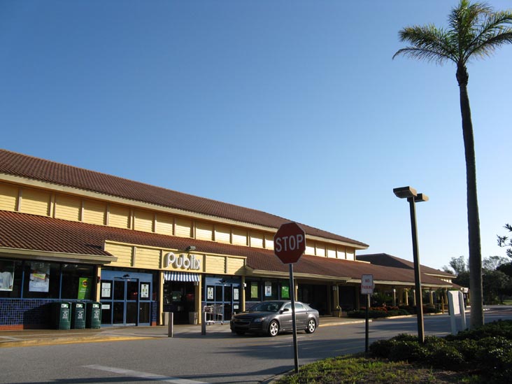 Publix, 525 Bay Isles Parkway, Avenue of the Flowers Town Plaza, Longboat Key, Florida
