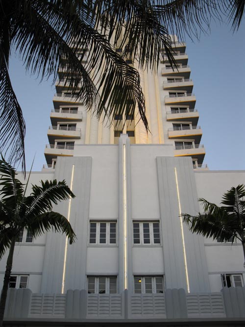 Royal Palm Hotel, 1545 Collins Avenue, South Beach, Miami, Florida