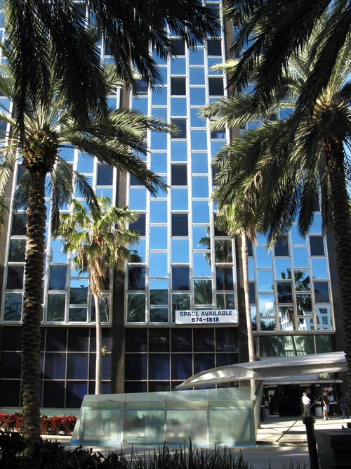 407 Lincoln Road Building, Lincoln Road and Washington Avenue, NW Corner, South Beach, Miami, Florida