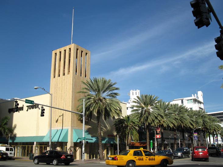 Lincoln Road and Washington Avenue, NE Corner, South Beach, Miami, Florida
