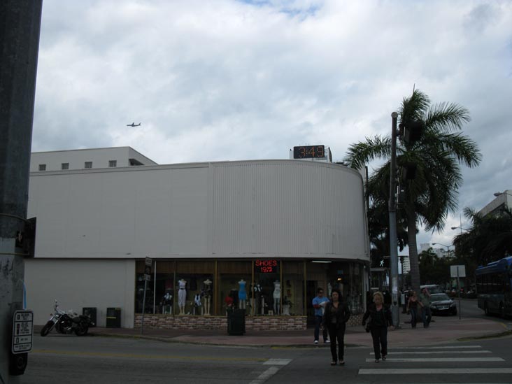 Washington Avenue and 16th Street, NW Corner, South Beach, Miami, Florida