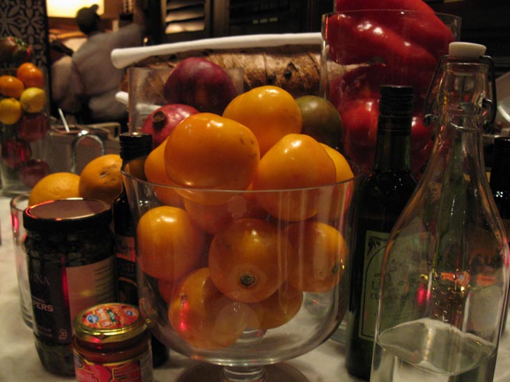 Sra. Martinez, 4000 NE 2nd Avenue, Miami, Florida