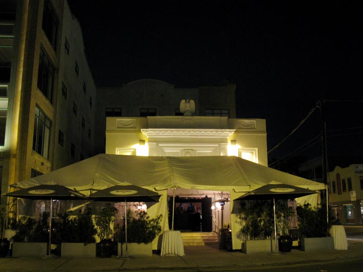 Sra. Martinez, 4000 NE 2nd Avenue, Miami, Florida