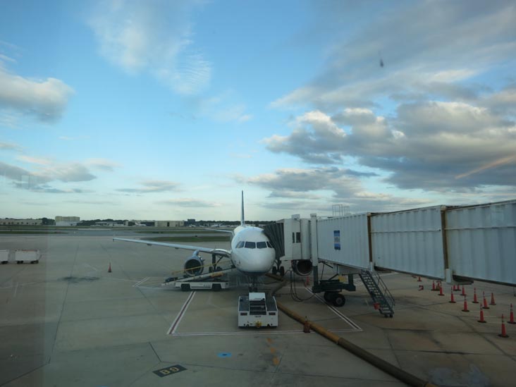 Sarasota-Bradenton International Airport, Sarasota, Florida, November 9, 2013