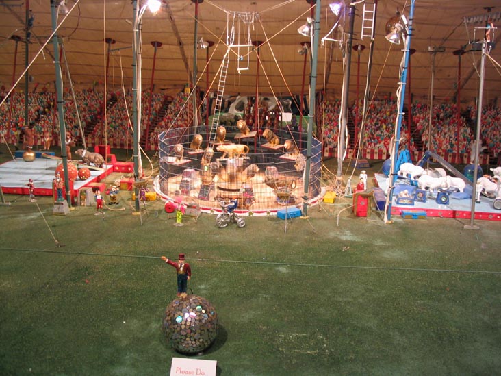 Circus Museum, John and Mable Ringling Museum of Art, 5401 Bay Shore Road, Sarasota, Florida, November 1, 2003