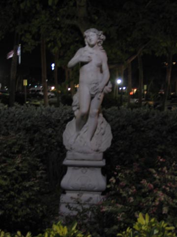 St. Armands Circle, Sarasota, Florida, November 11, 2004