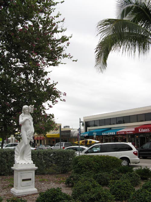 St. Armands Circle, Sarasota, Florida, November 10, 2009