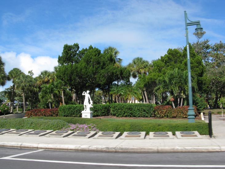 St. Armands Circle, Sarasota, Florida, November 11, 2009