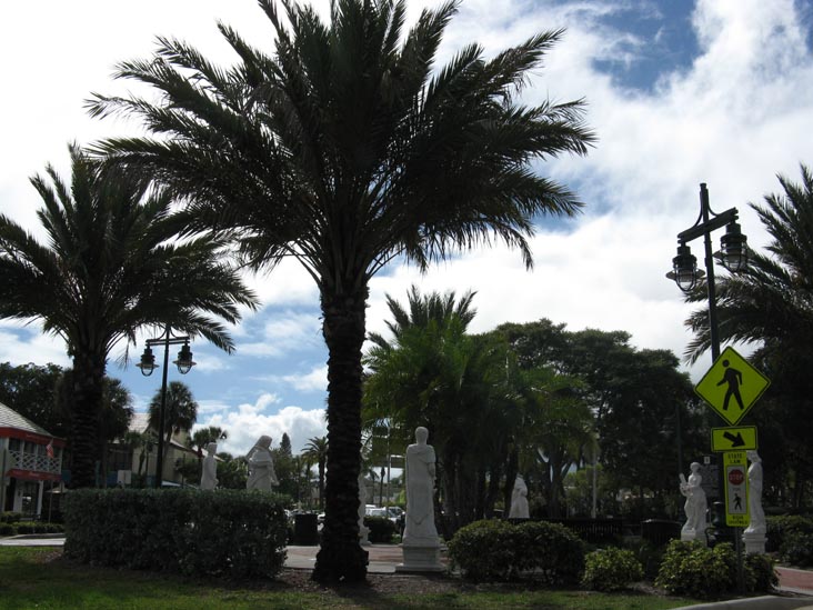 St. Armands Circle, Sarasota, Florida, November 11, 2009